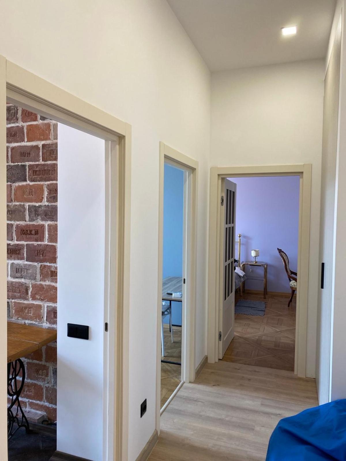 3 Bedrooms Apartment On Nasypna 3 Львов Экстерьер фото